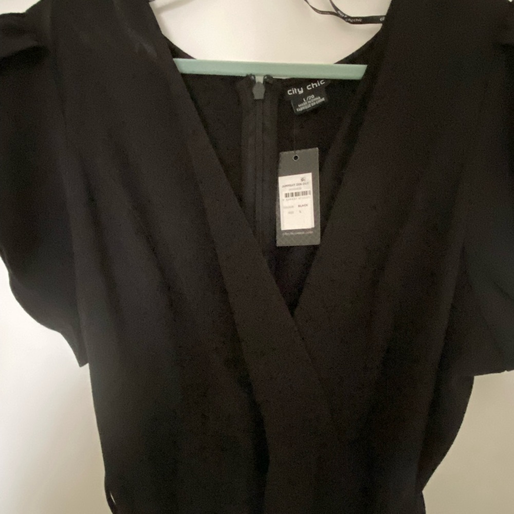 Black city chic cropped jumpsuit. Dress up